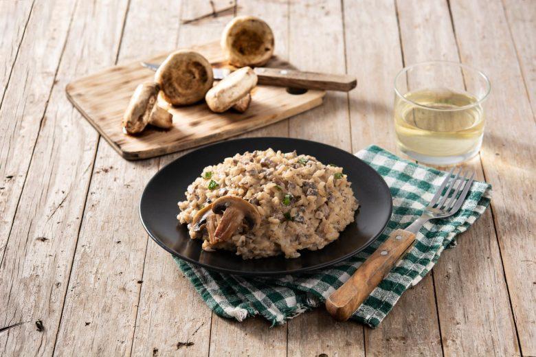 Risoto de cevadinha com cogumelos e salsinha
