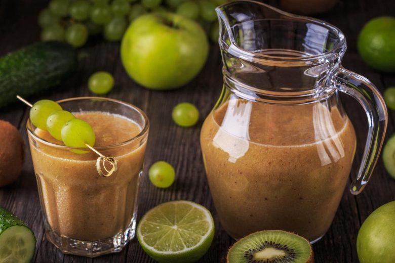 Suco de kiwi com maçã e uva verde