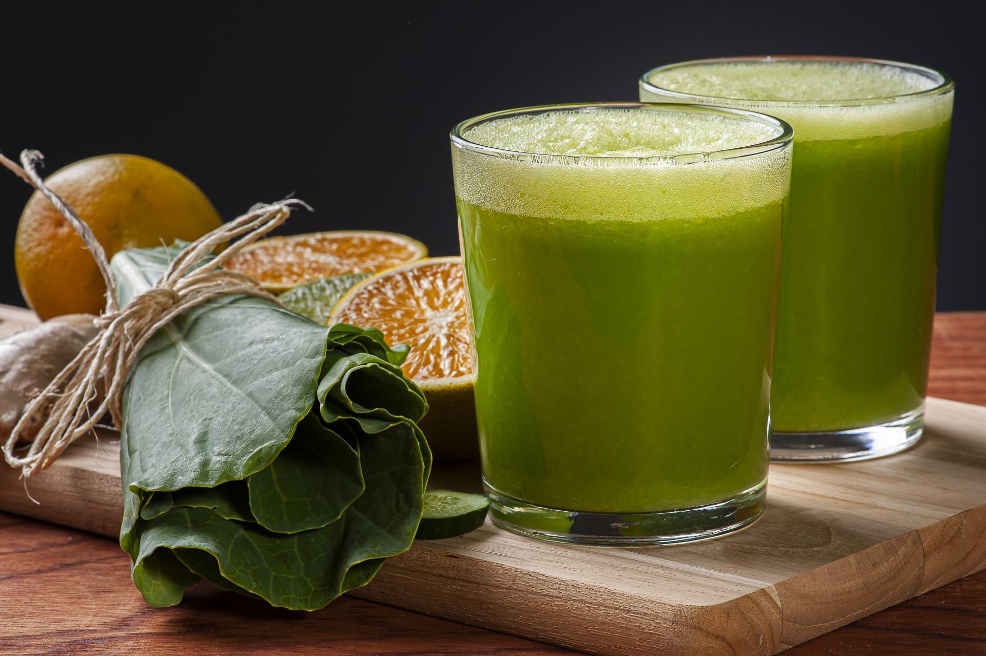 Suco Detox Couve E Laranja - RETOEDU