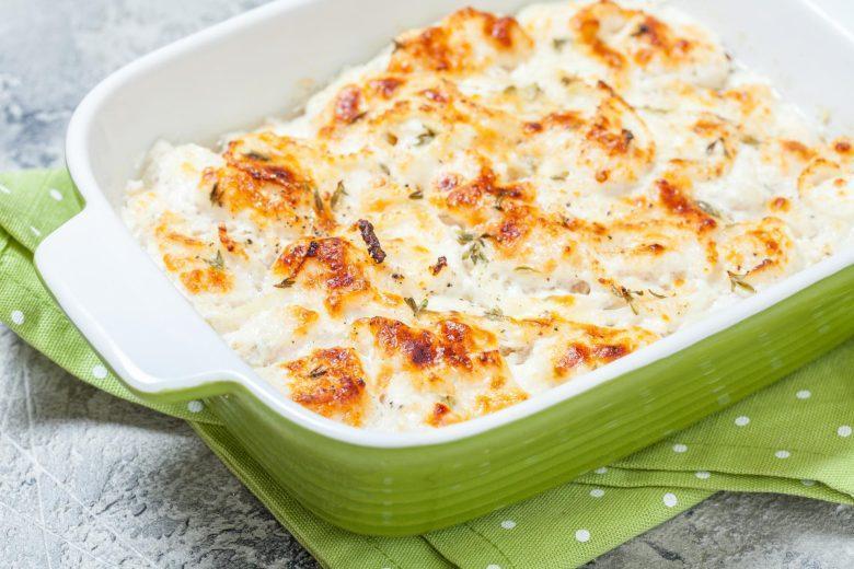Peixe gratinado ao molho branco