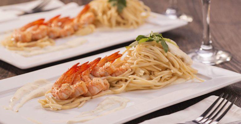 Linguine com camarão