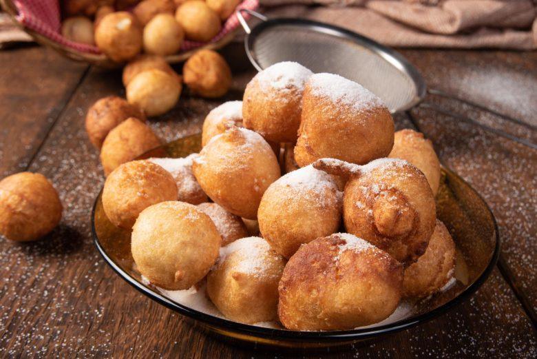 Bolinho de chuva tradicional