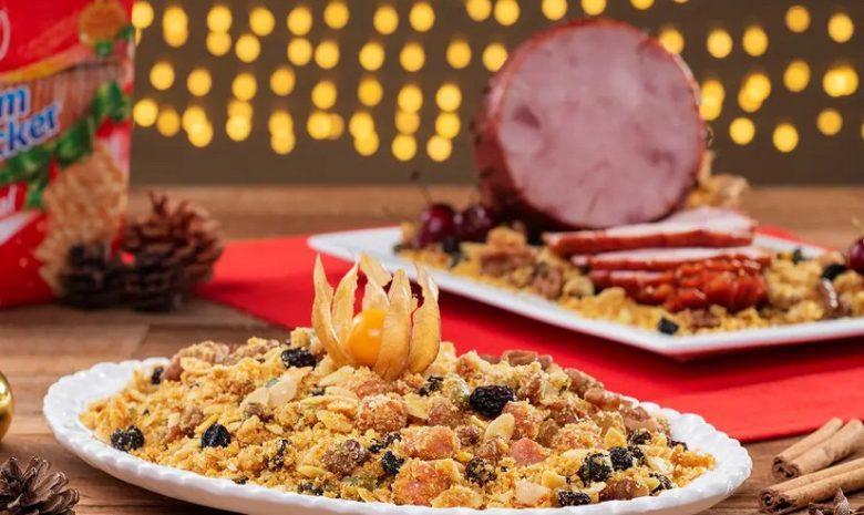Tender com farofa de natal de cracker