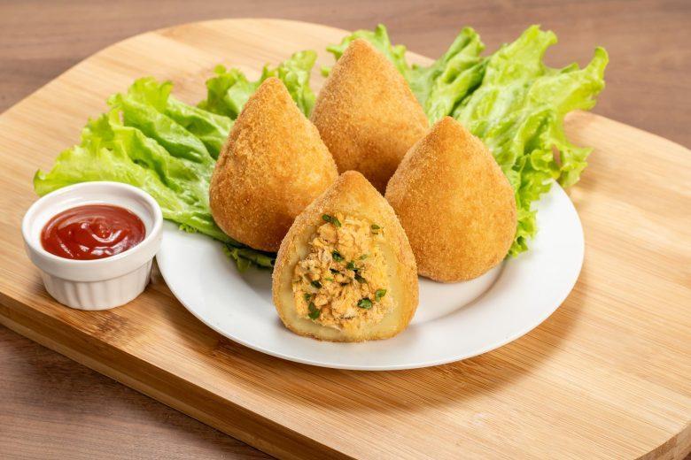 Coxinha mineira de frango