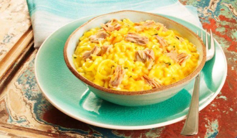 Risoto de atum com alho poró