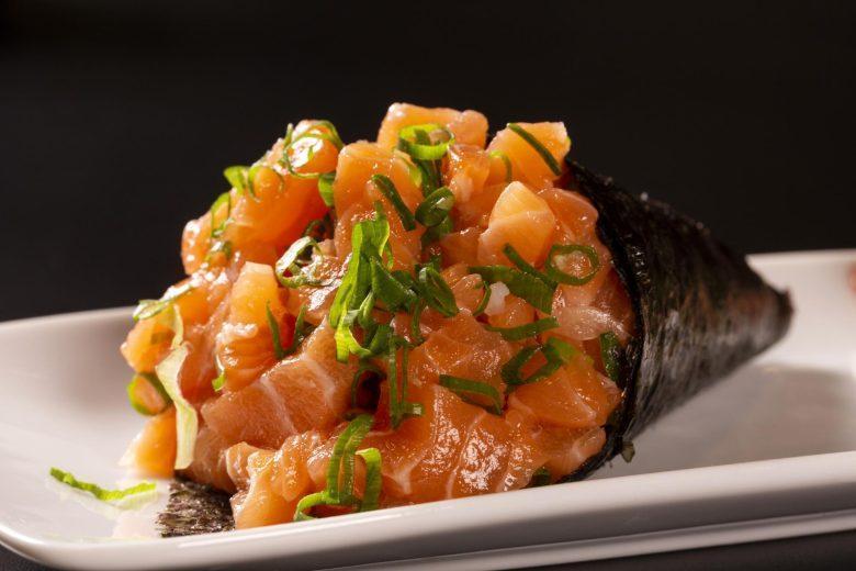 Temaki de salmão