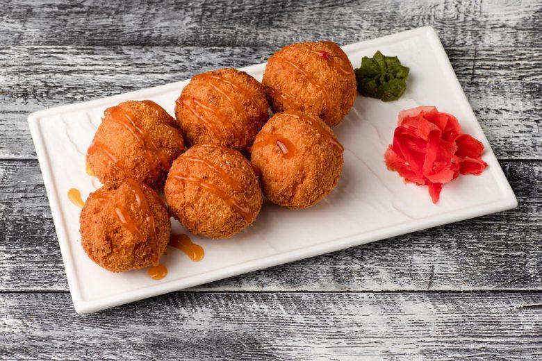 Almôndega de merluza empanada