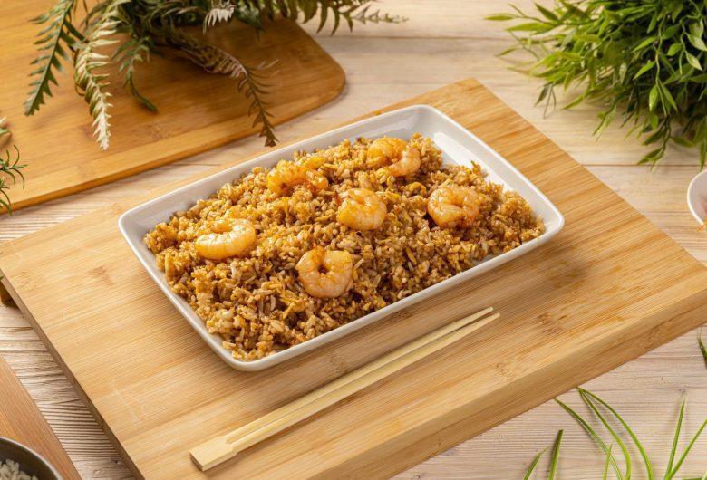 Arroz com camarão e açafrão