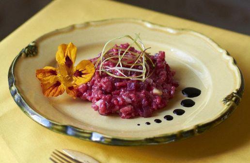 Risoto de beterraba com caramelo de balsâmico