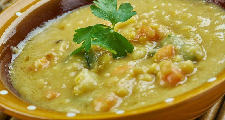 Sopa de cenoura e ervilha