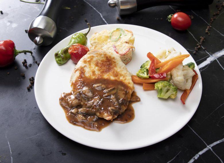 Frango ao creme de cogumelo e requeijão