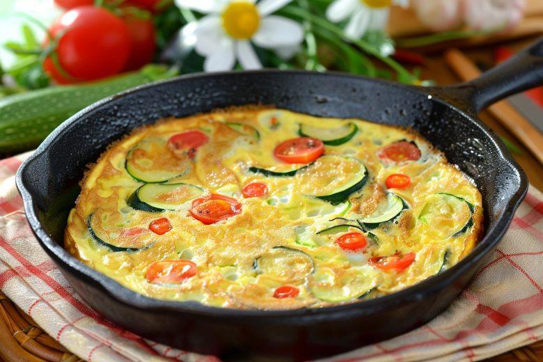 Omelete de abobrinha refogada
