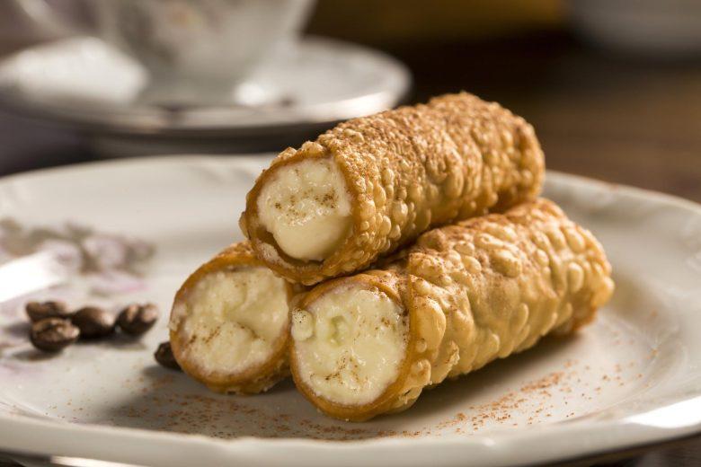 Canoli de cocada