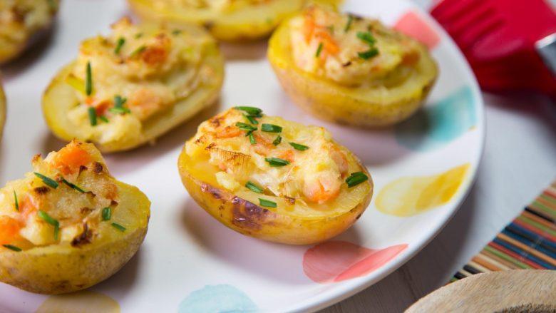 Batata recheada com camarão