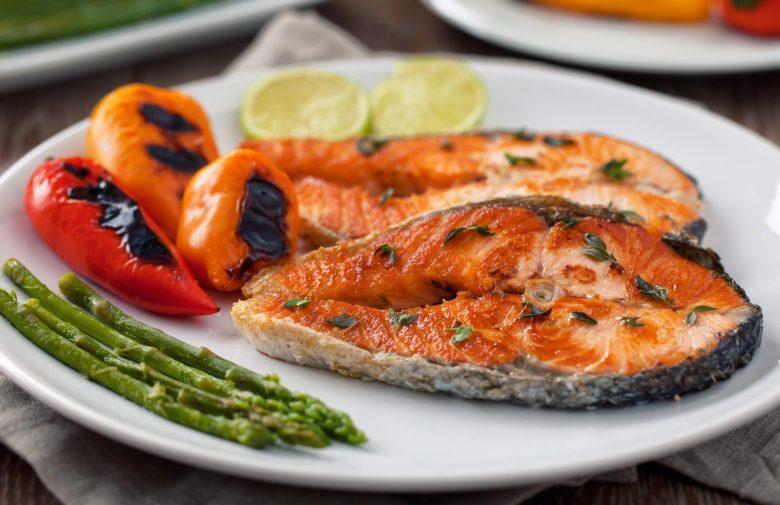 Posta de salmão ao forno