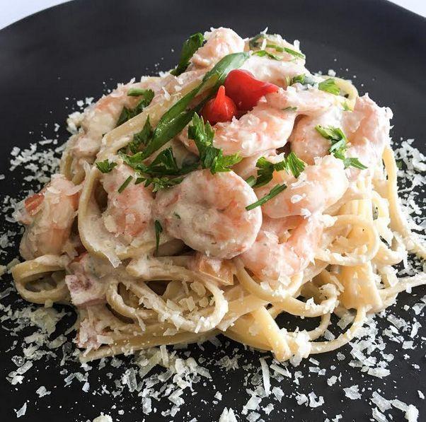 Linguine com camarão e Prosecco