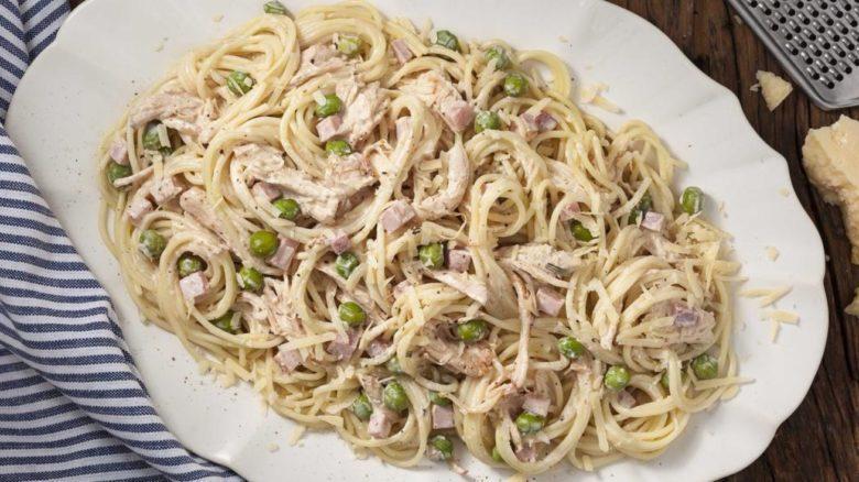 Macarrão à Parisiense especial com frango
