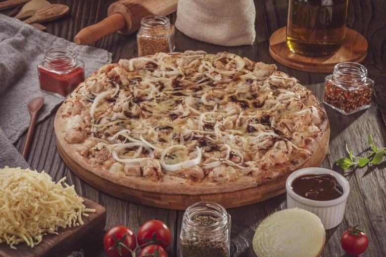 Pizza de frango com palmito