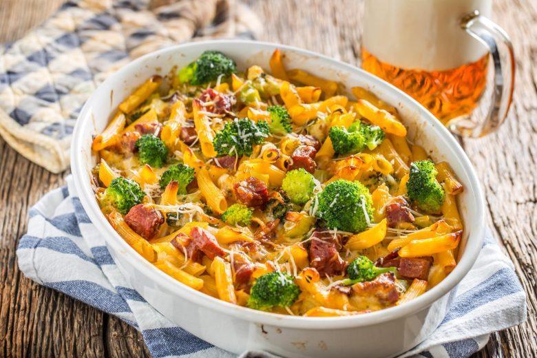 Penne de calabresa com brócolis