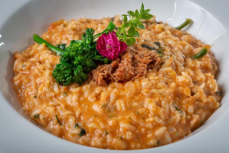 Risoto de atum com tomate