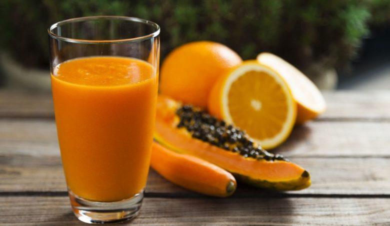 Suco de mamão com semente de abóbora