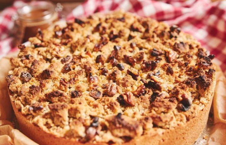 Crumble de maçã com noz-moscada