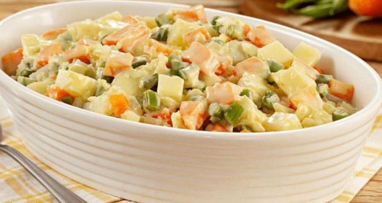 Salada de maionese de ervas
