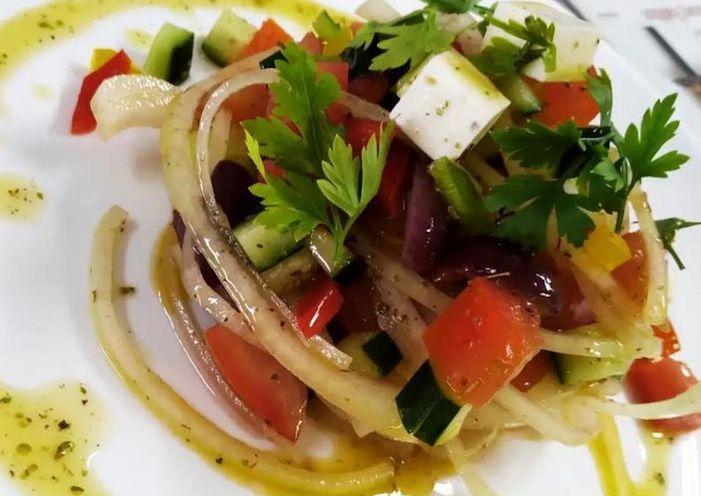 Salada grega gourmet