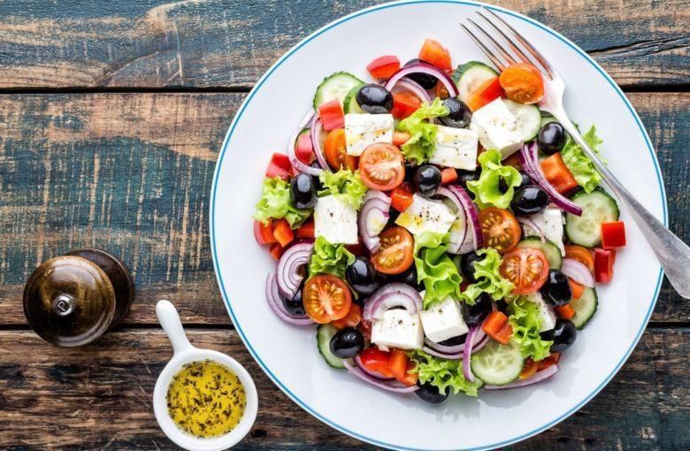 Salada grega leve