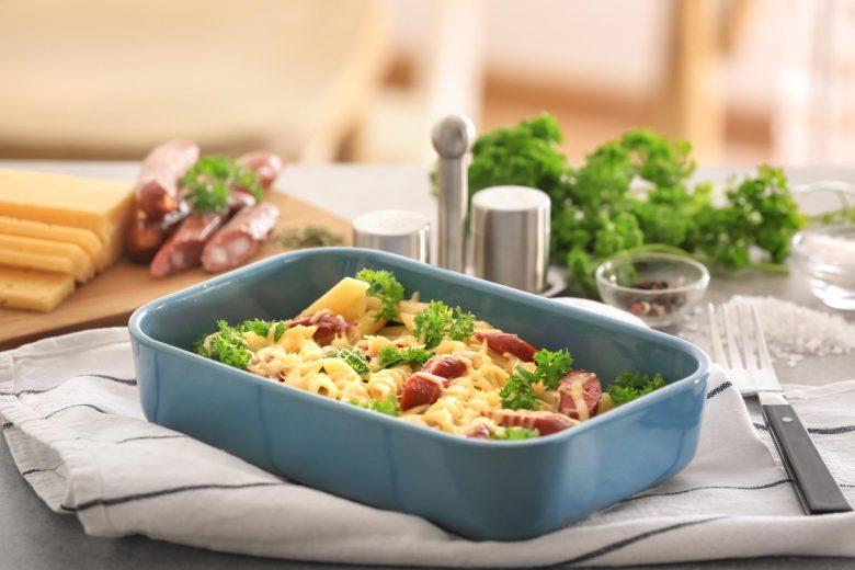 Macarrão alho e óleo com linguiça