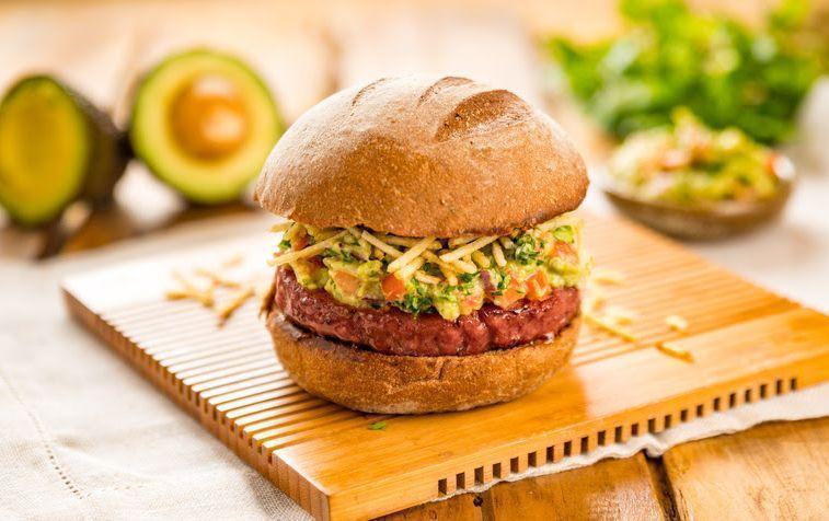 Burguer de vegetais com guacamole
