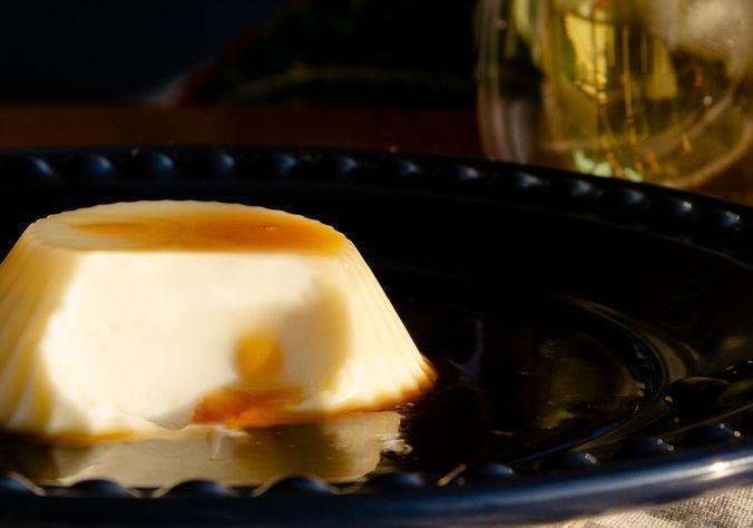 Panna cotta ao blend de chá preto