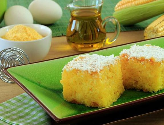 Bolo de milho cremoso com azeite