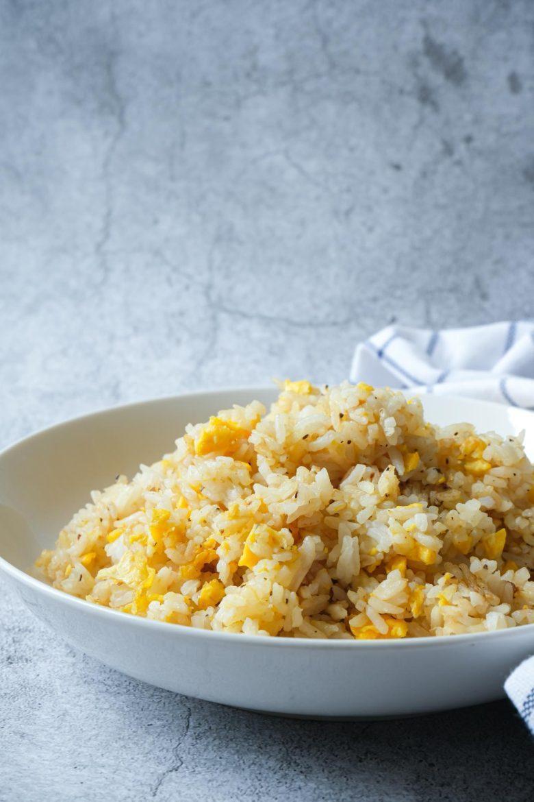 Arroz ninho de ovos