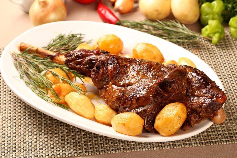 Perna de cabrito assado