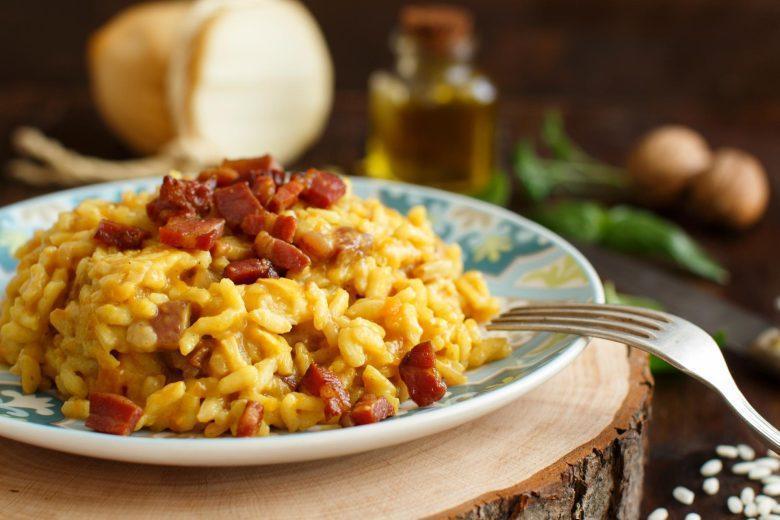 Risoto de abóbora com bacon e sálvia