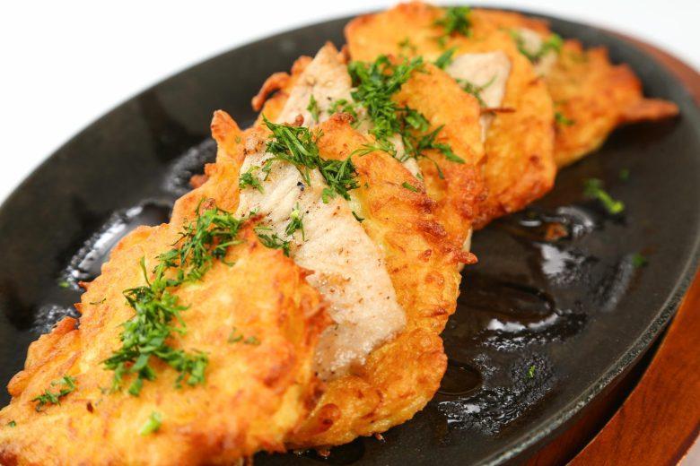 Milanesa de frango com parmesão