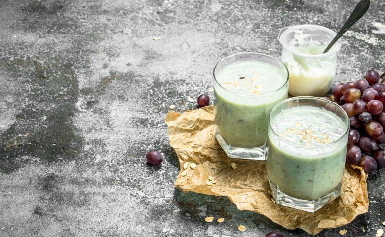 Suco de uva com farinha de banana-verde