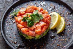 Tartar fácil de salmão