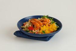 Salada especial de arroz com camarão