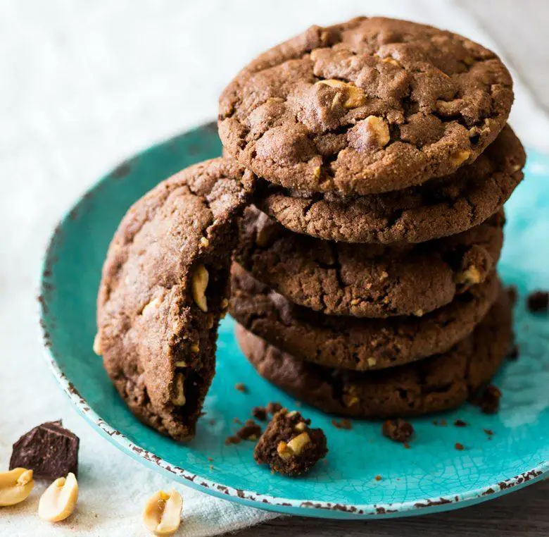 Cookie de chocolate com granola