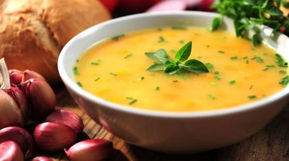 Caldo de mandioca vegano