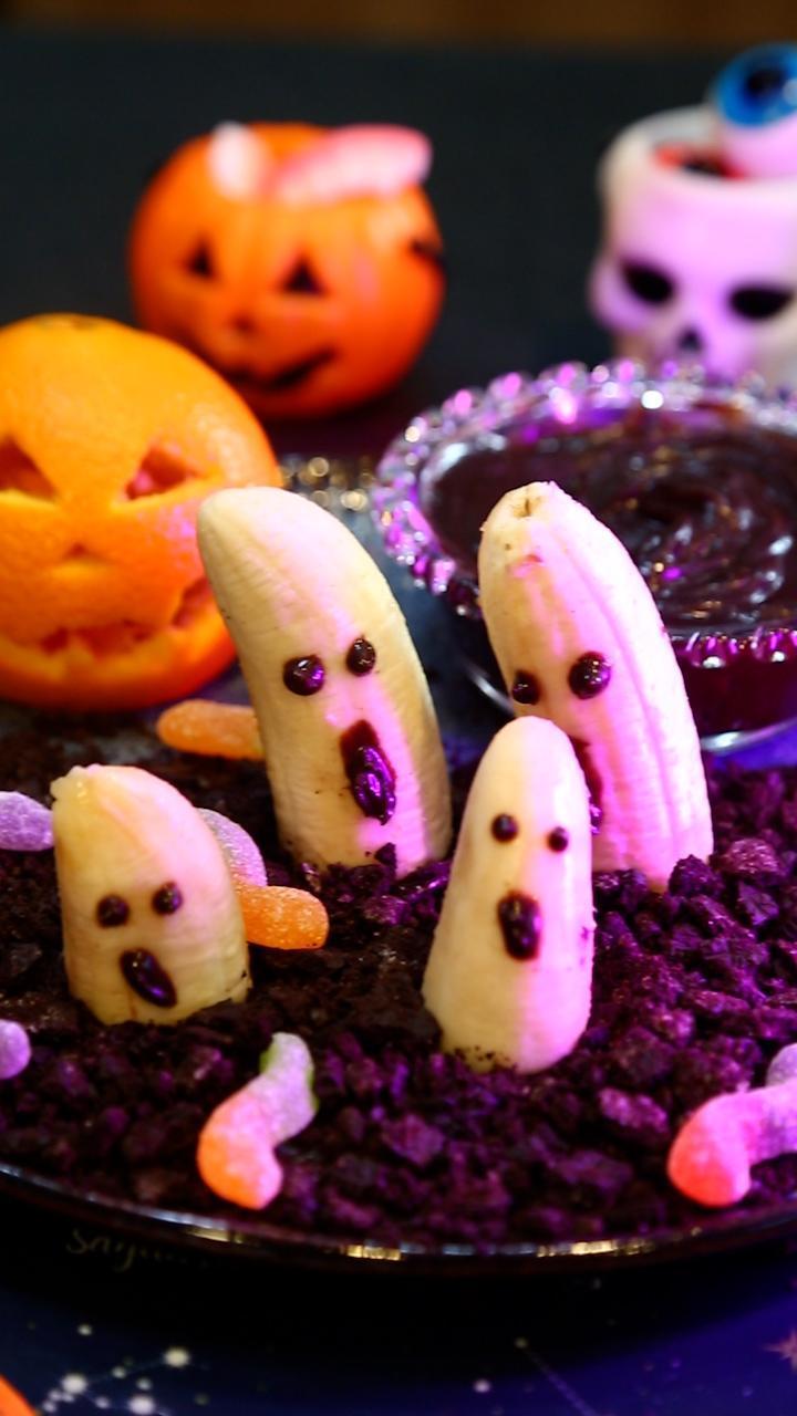 Cemitério de frutas com chocolate 