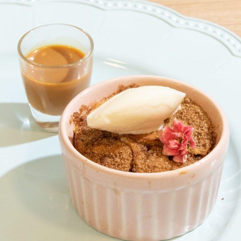 Rabanada com sorvete e doce de leite