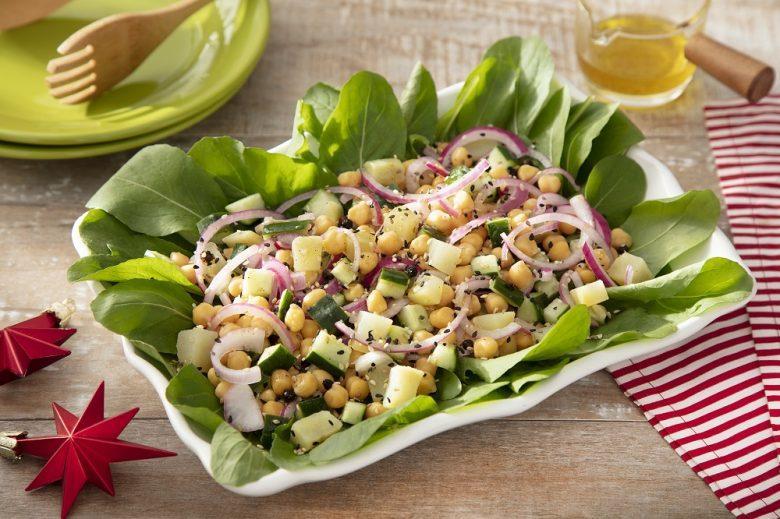 Salada de grão-de-bico com batata-doce 