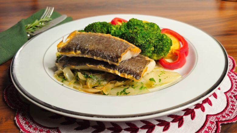 Lombo de bacalhau à moda portuguesa