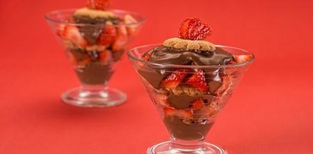 Pavê de morango com creme de avelã