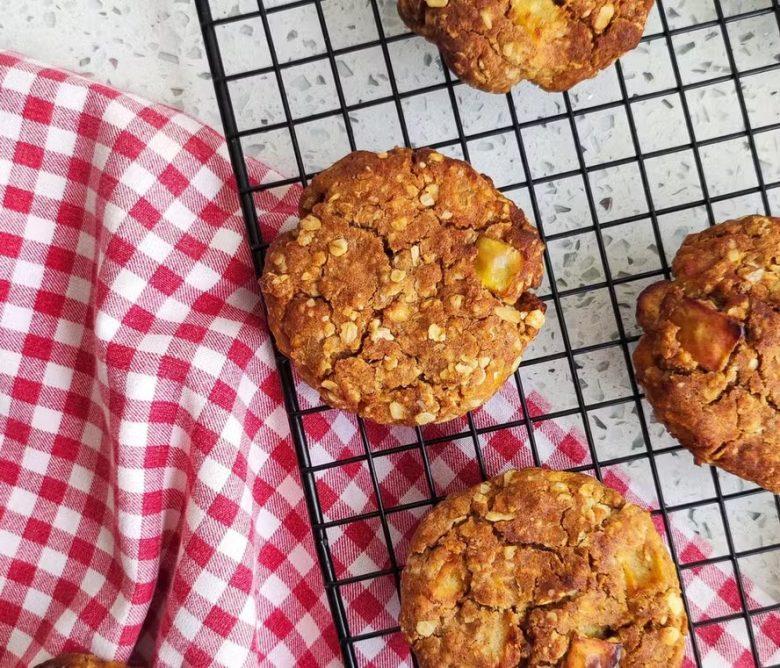 Cookie de maçã e castanha de caju