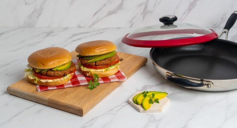 Hambúrguer com avocado