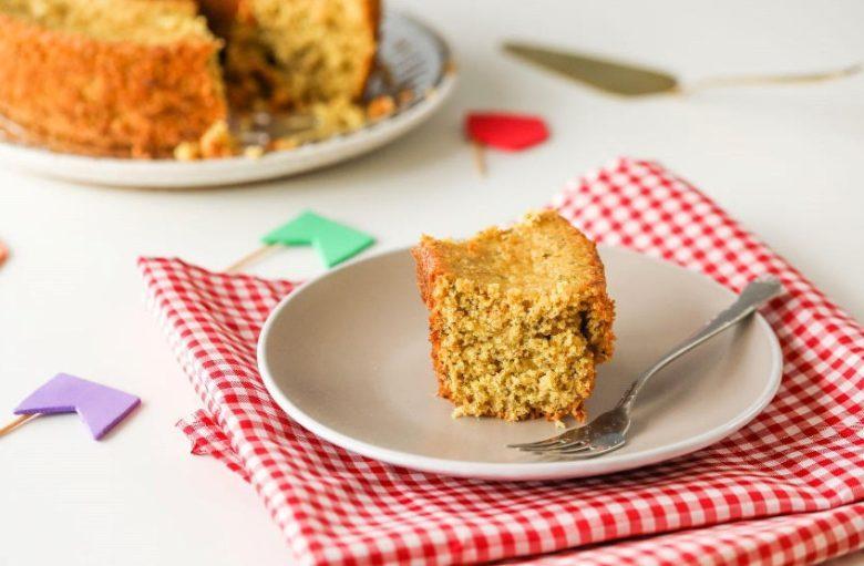 Bolo de milho com farelo de aveia